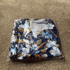 Men’s tropical KC Royals shirt